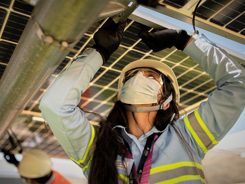 Mujeres en proyectos energia solar